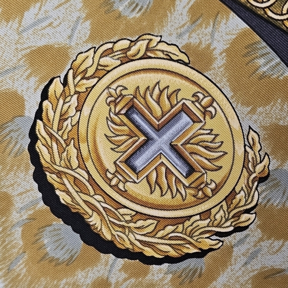 HERMES CASQUES et PLUMETS helmet and feather Carre90 - Picture 3 of 12